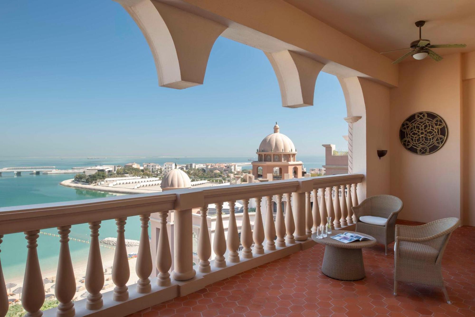 Marsa Malaz Kempinski, The Pearl Resort